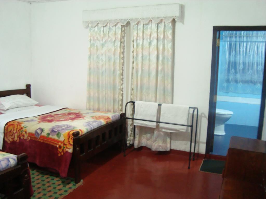 Andrews Hostel Нувара Елия Стая снимка