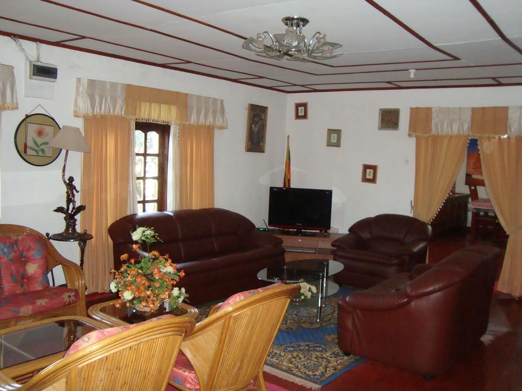Andrews Hostel Нувара Елия Екстериор снимка