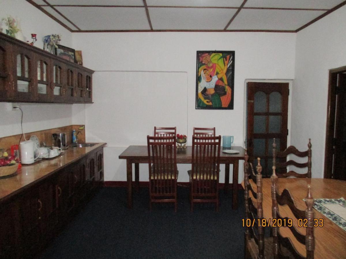 Andrews Hostel Нувара Елия Екстериор снимка