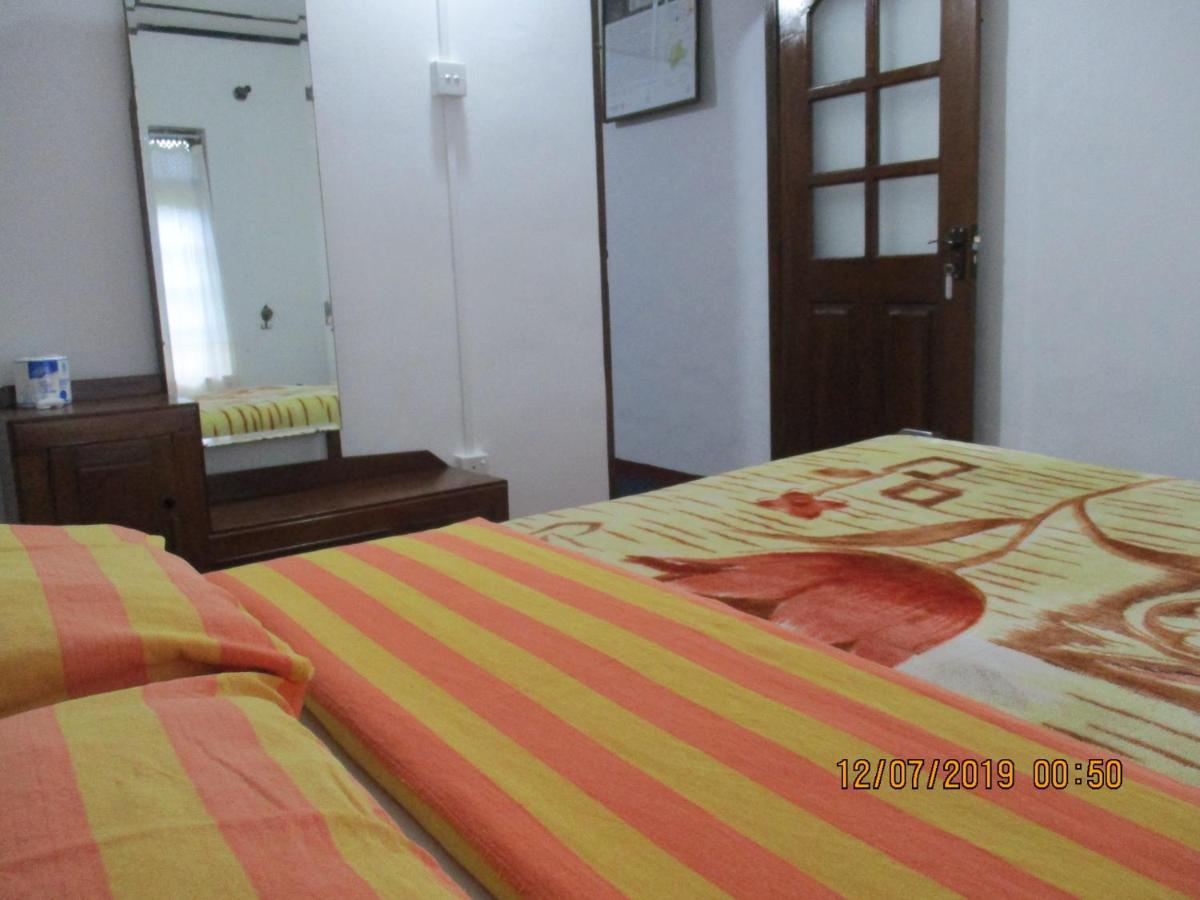 Andrews Hostel Нувара Елия Екстериор снимка