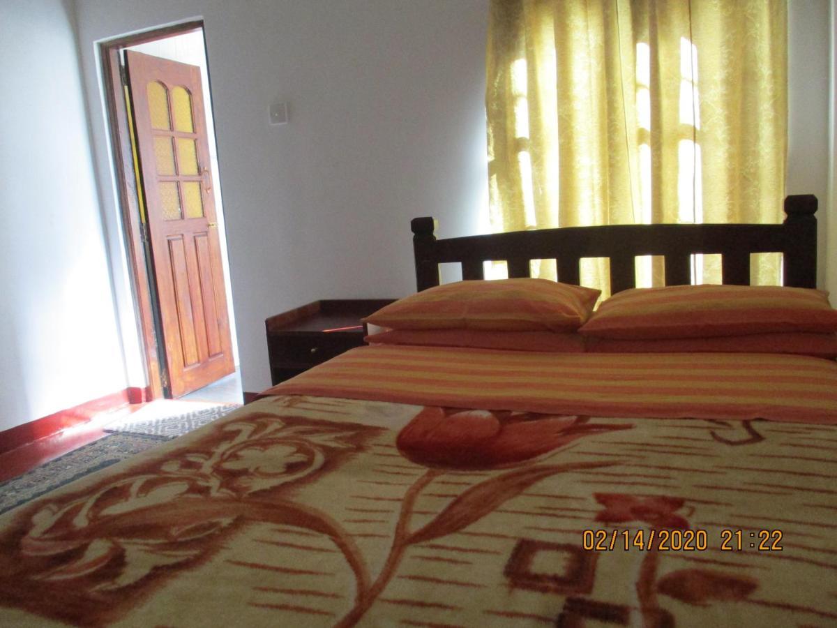 Andrews Hostel Нувара Елия Екстериор снимка